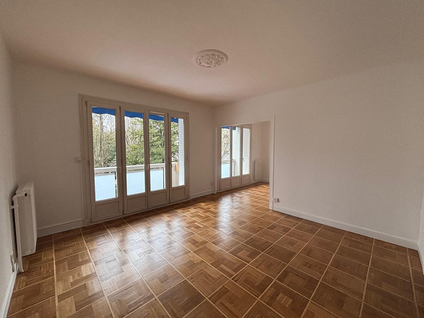 Agence immobilière de RÉGIE OUEST LYONNAIS ECULLY