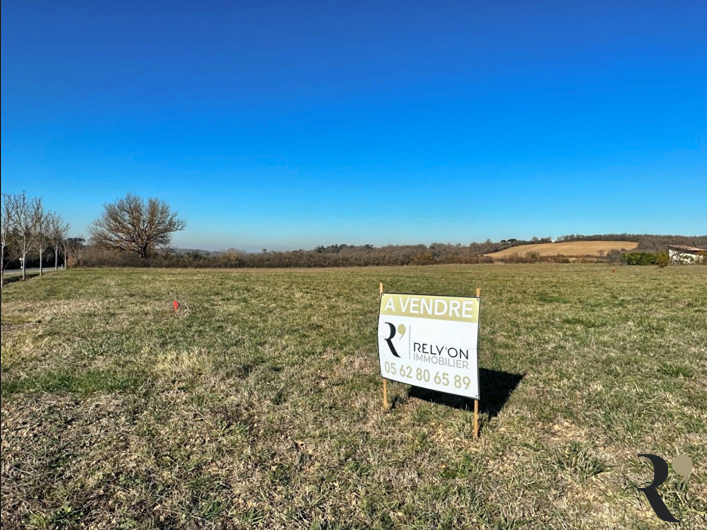 Photo Terrain Mons 1000  m2 image 3/3