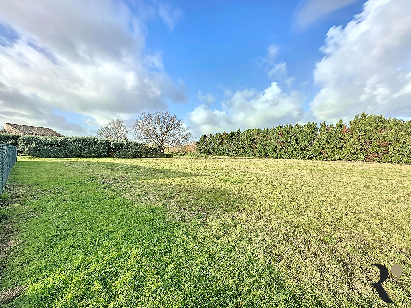 Photo Terrain Tarabel 1020 m2 rectangulaire et plat image 4/4