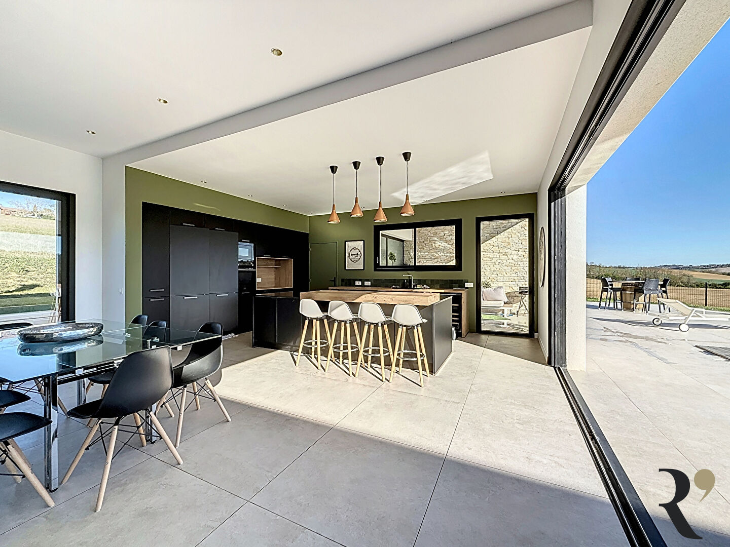 Photo Demeure de luxe 7 pièces de 228 m² Pin Balma sur une parcelle de 1315 m² avec piscine image 6/6