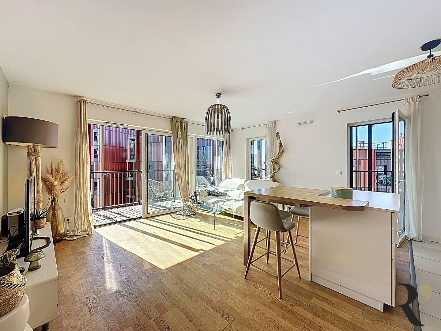 Magnifique appartement 5 pièces de 100m2 avec terrasse couverte, La Cartoucherie