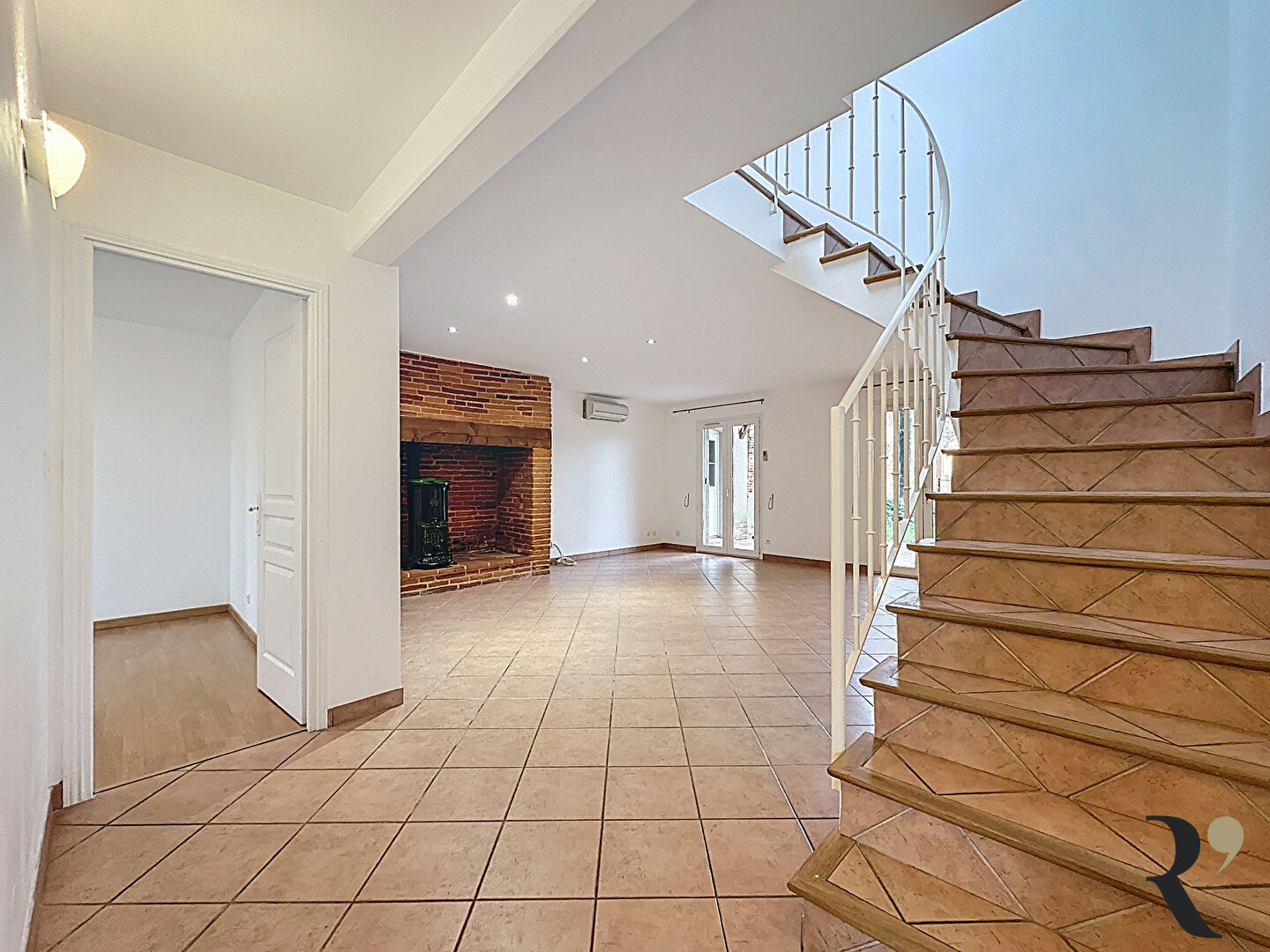 Photo Maison Mons T5 170.12 m2 sur 2000 m² image 4/6