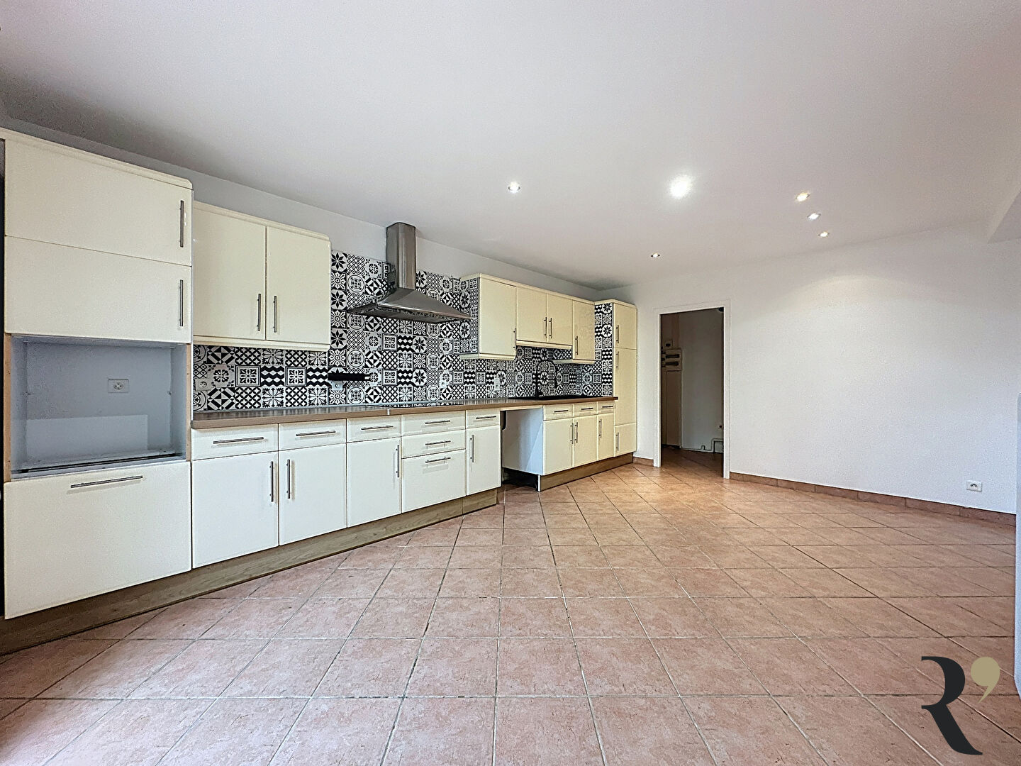 Photo Maison Mons T5 170.12 m2 sur 2000 m² image 5/6