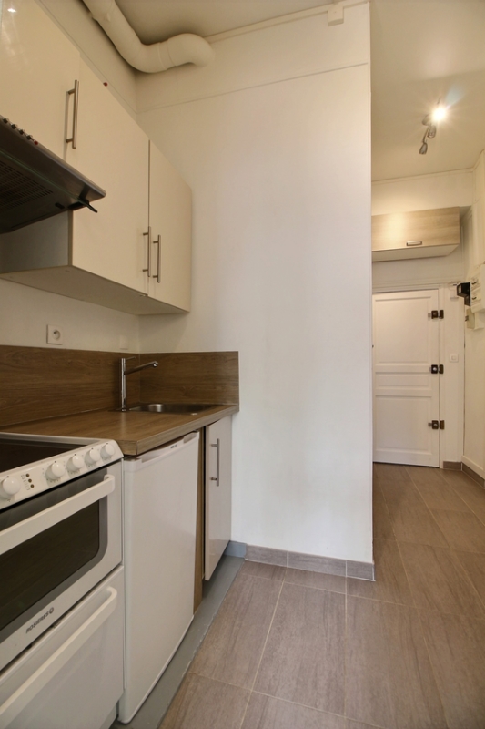 Image 5 de Location Appartement 19m2 Paris 9