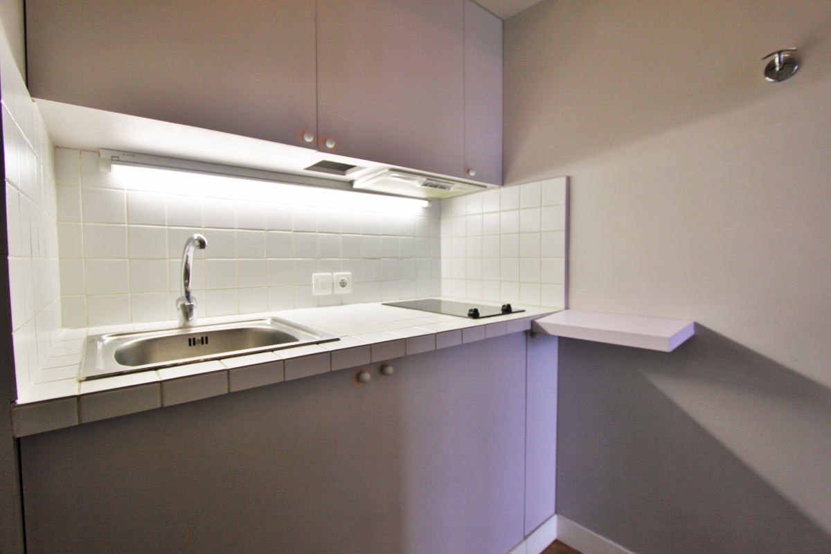 Image 5 de Location Appartement 16m2 Paris 2