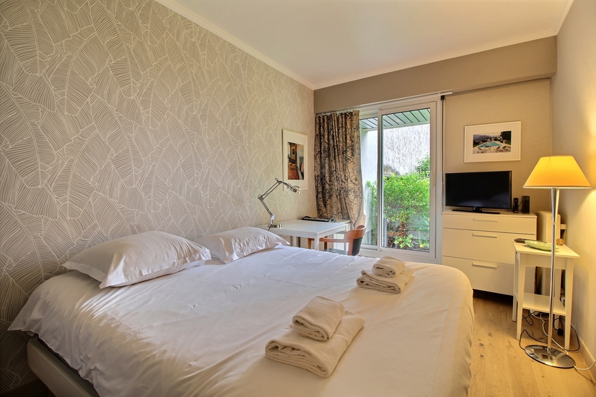 Image 2 de Location Appartement 19m2 Paris 15