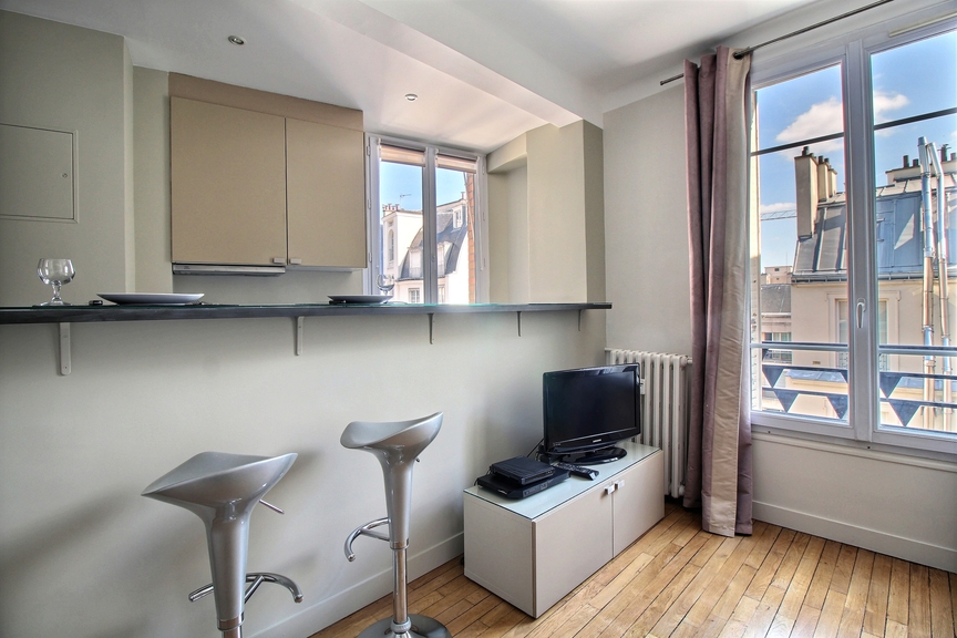 Image 4 de Location Appartement 26m2 Paris 8