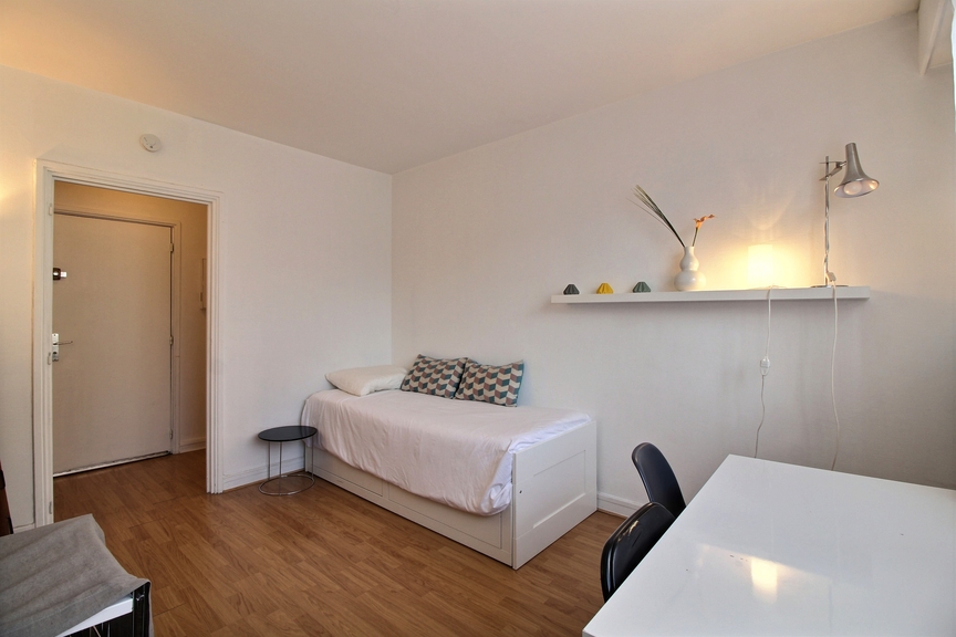 Image 2 de Location Appartement 22m2 Paris 16