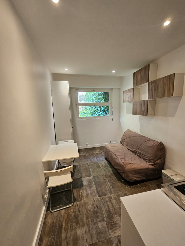 Location Appartement 15m2 Paris 20