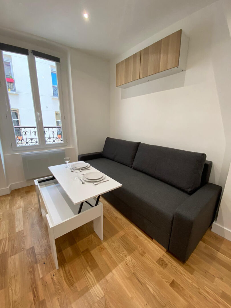 Image 2 de Location Appartement 15m2 PARIS 18