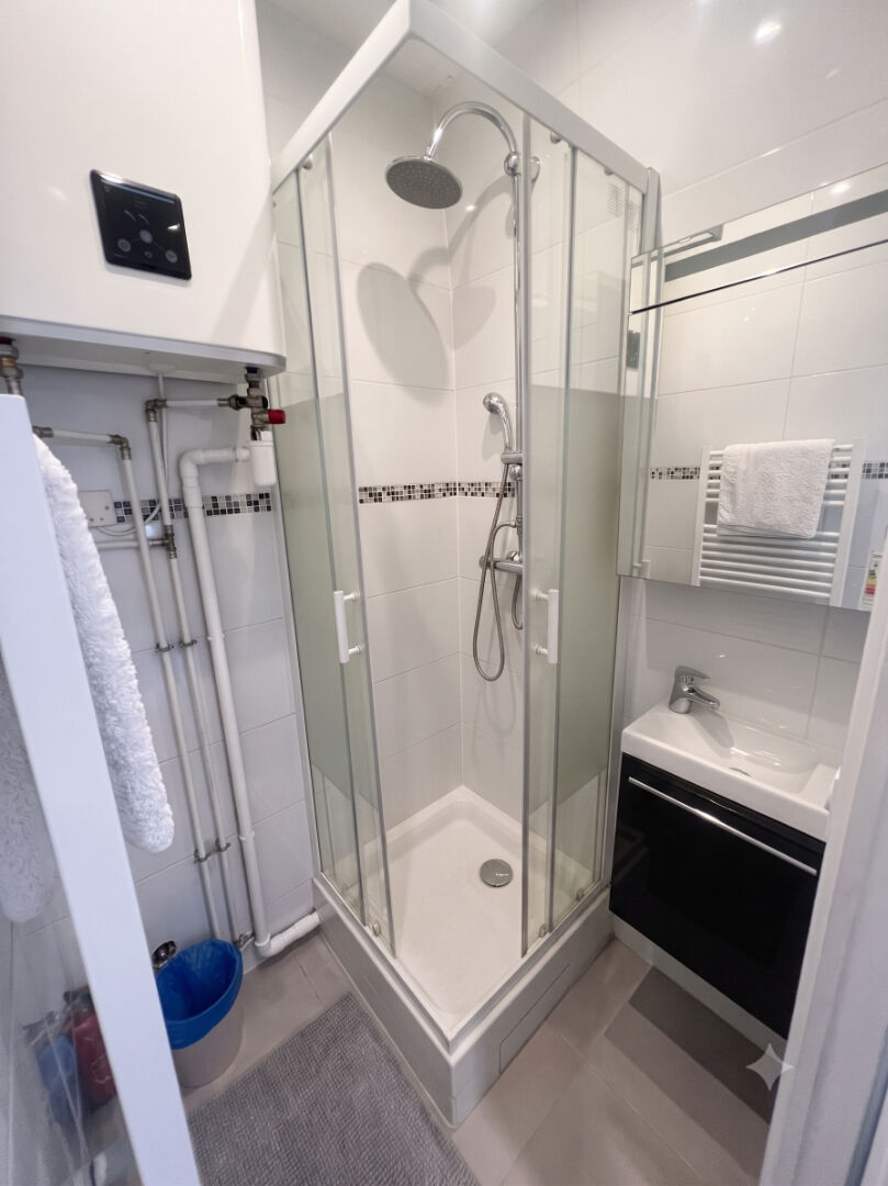 Image 4 de Location Appartement 15m2 PAris 16