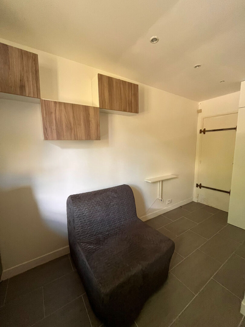 Location Appartement 11m2 GARCHES