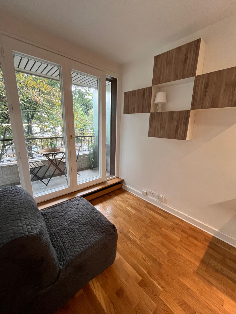 Location Appartement 11m2 PARIS 16