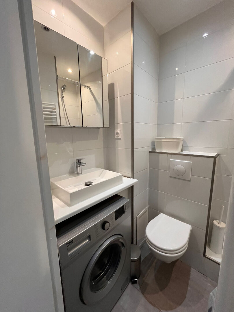 Image 5 de Location Appartement 11m2 PARIS 16