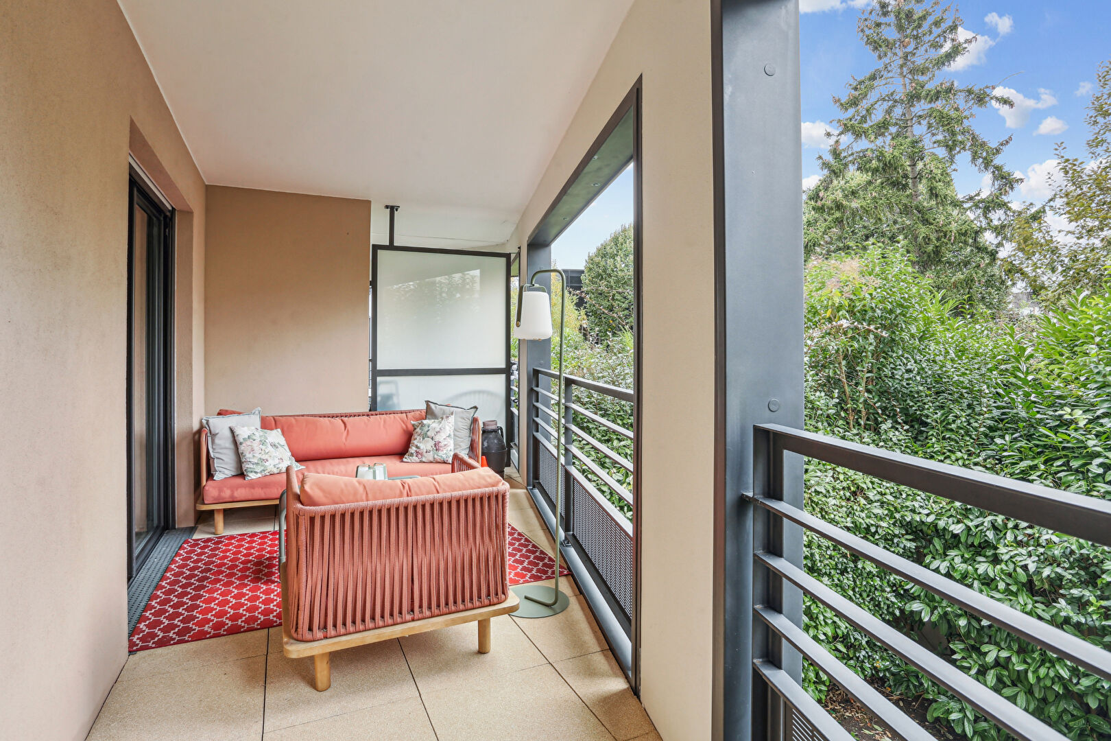 Photo FORT D'ISSY Magnifique 3 pièces de 68.4 m² avec TERRASSE de 10 m² image 1/6