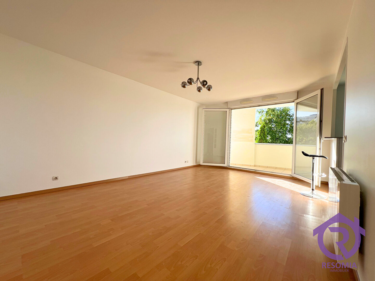 Agence immobilière de RESOMIA IMMOBILIER - RESOMIA IMMOBILIER CHATILLON