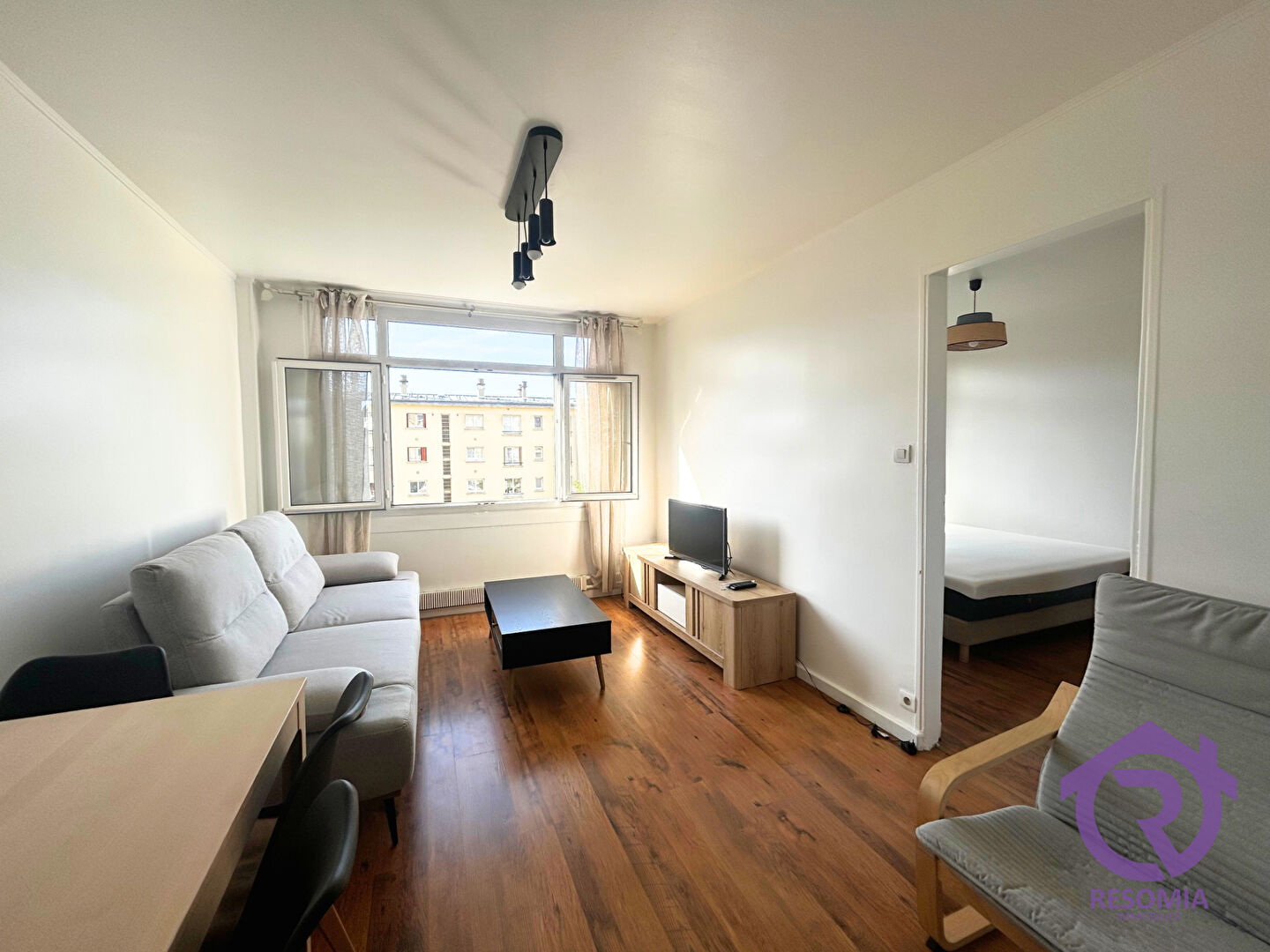 Appartement  MEUBLÉ 3 pièces de 47 m²