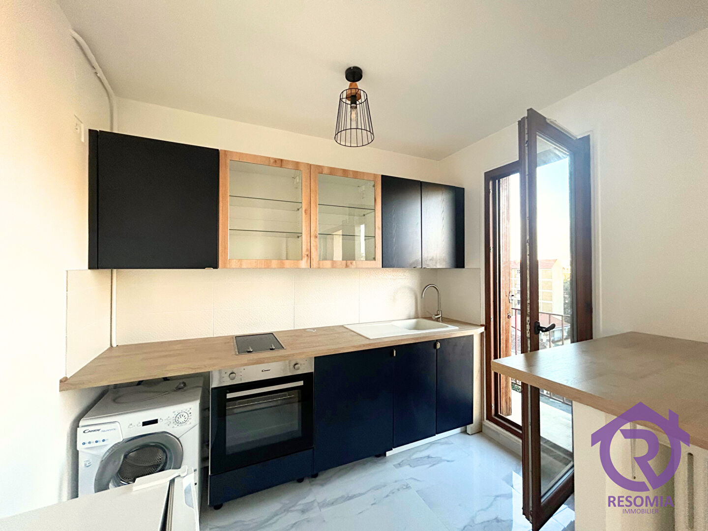 Photo STUDIO de 31 m² à CHATILLON image 4/6