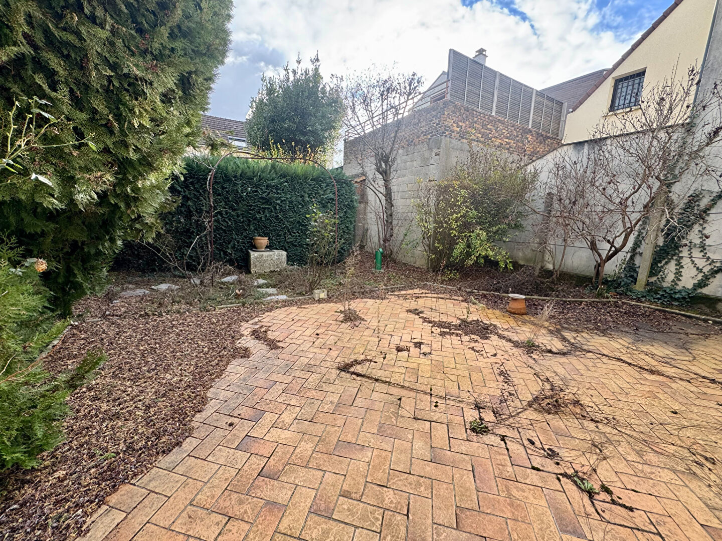 Agence immobilière de RESOMIA IMMOBILIER CLAMART