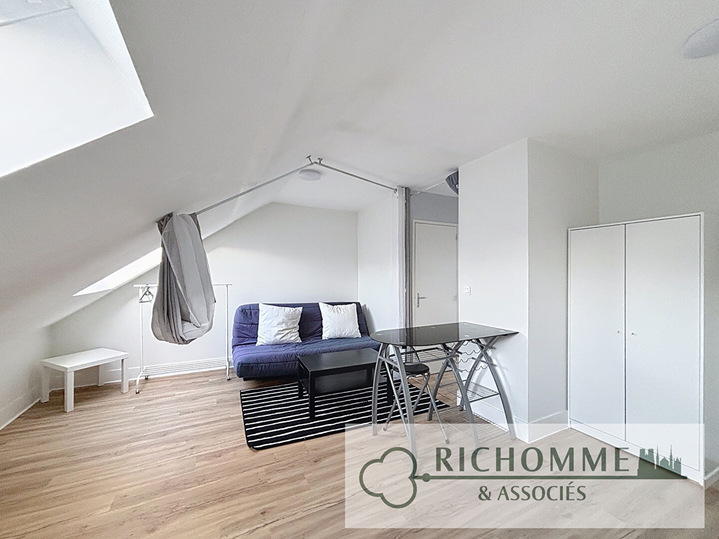 Photo Rue de Champigny - Studio meublé image 3/6