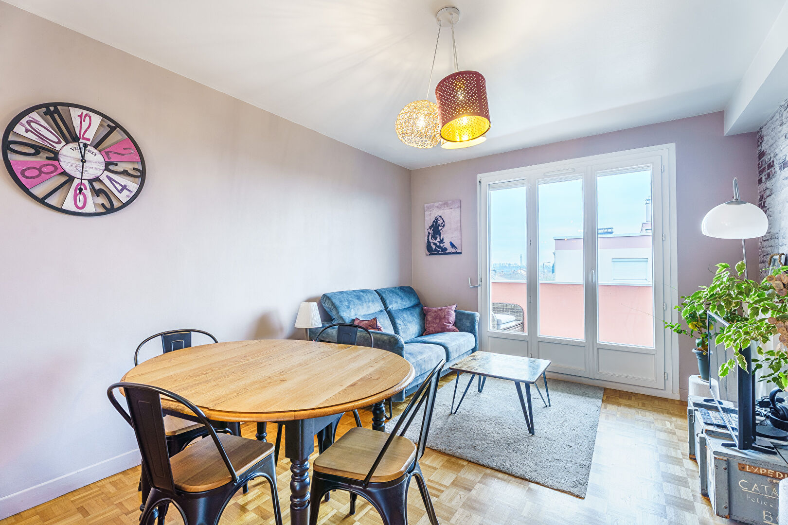 T2 rénové récemment : lumineux : cave : balcon généreux : copropriété bien entretenue