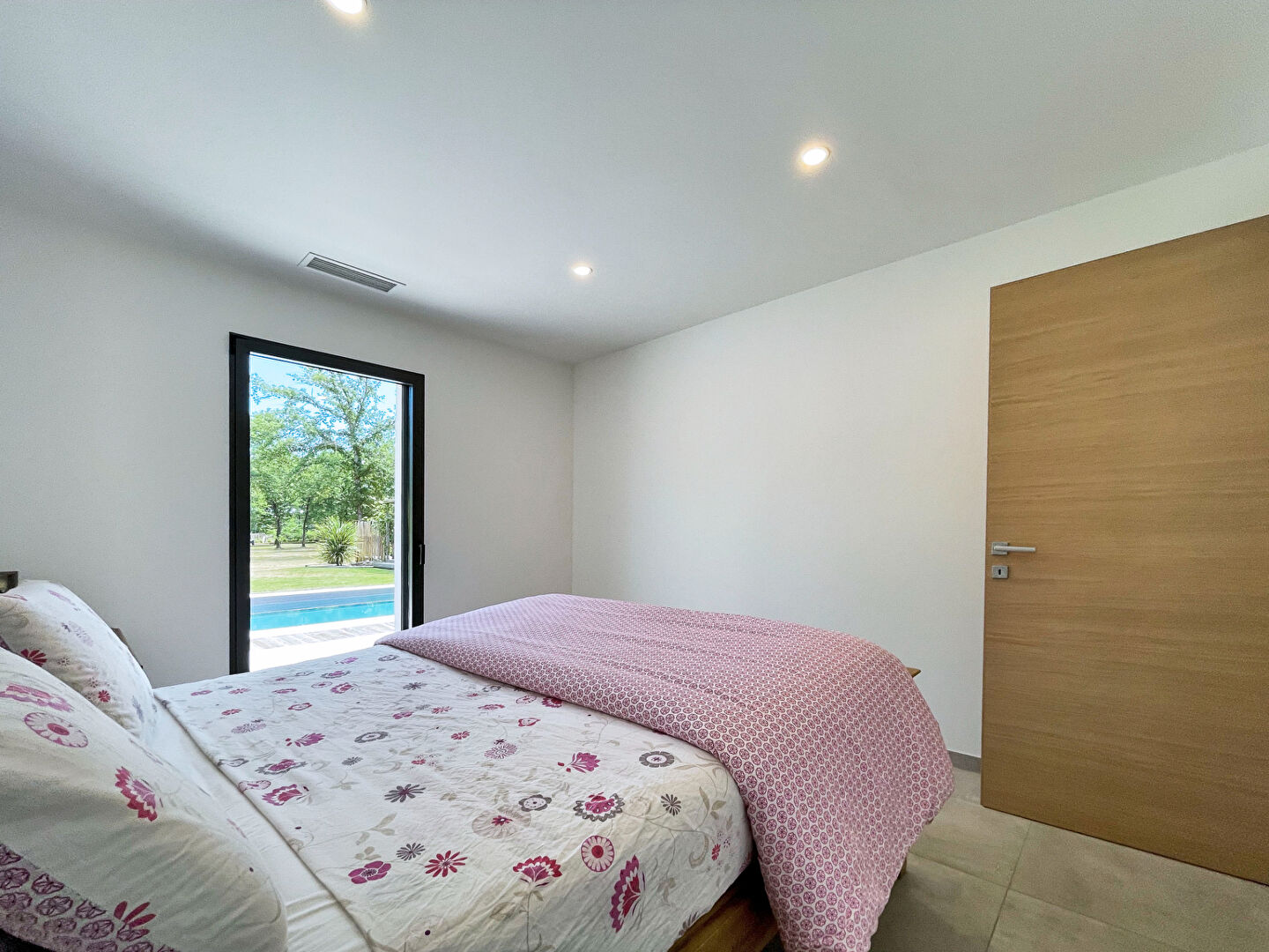 Photo EXCLUSIVITE SALLES: EXCEPTIONNELLE VILLA image 5/6