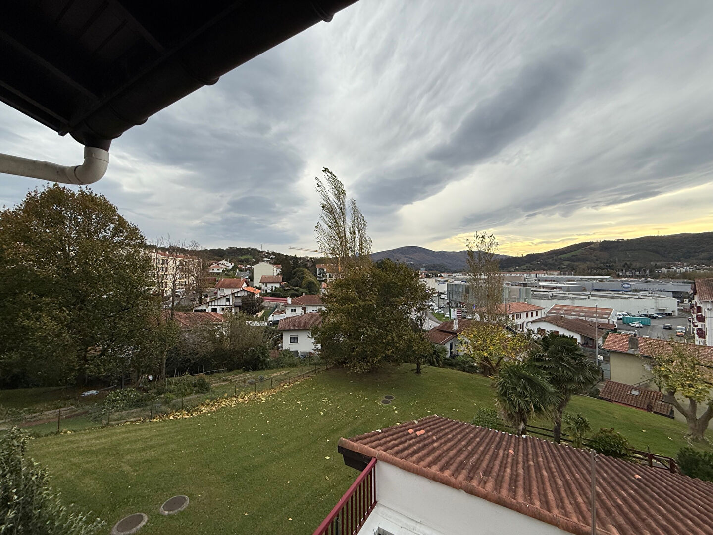 Photo TROIS PIECES CENTRE VILLE image 3/6