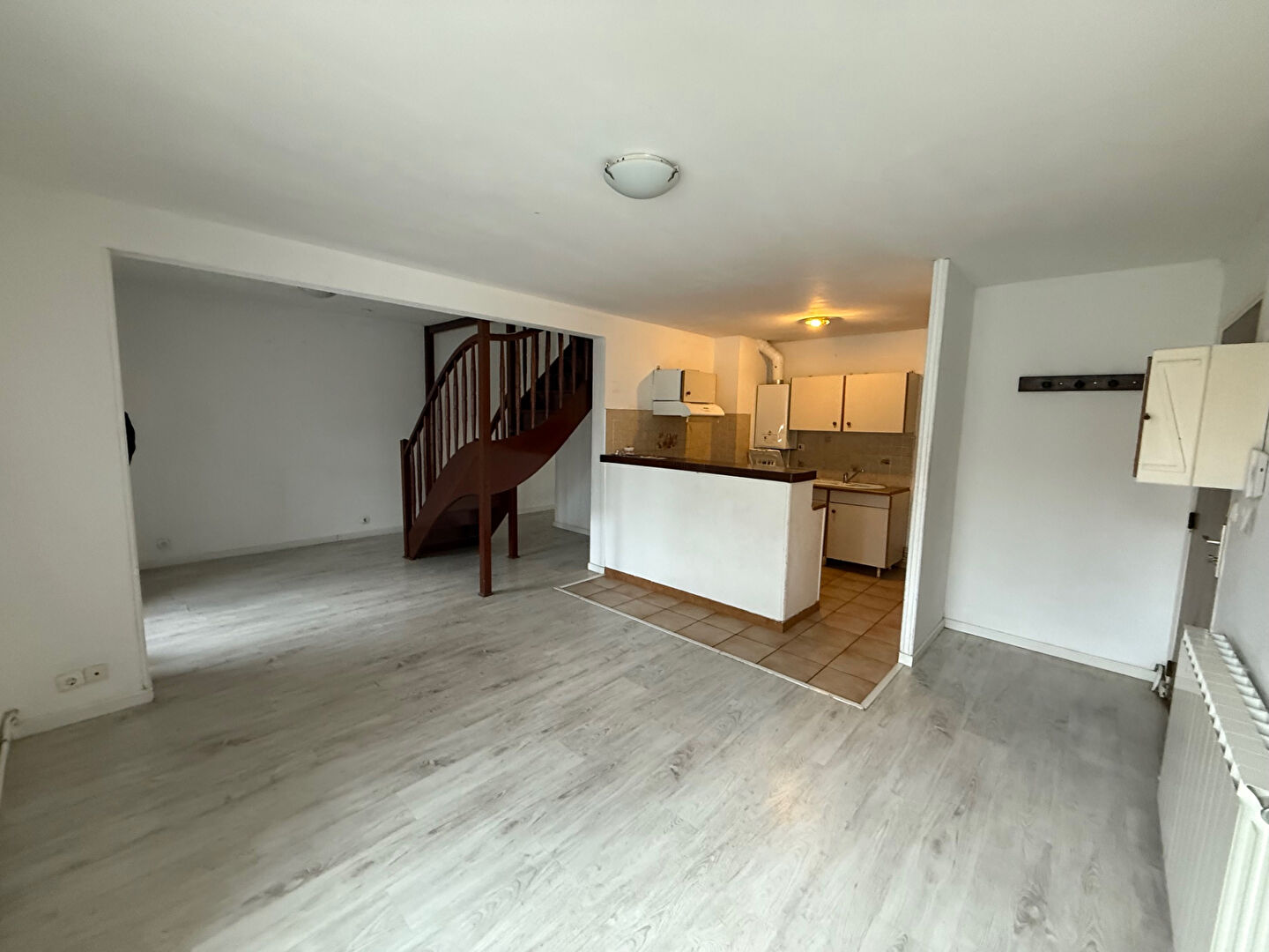 Photo TROIS PIECES CENTRE VILLE image 4/6