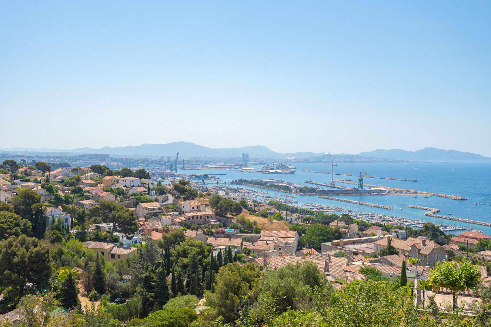 Photo Maison avec terrasse, jardin et vue mer - L'Estaque / Marseille 16 image 4/6