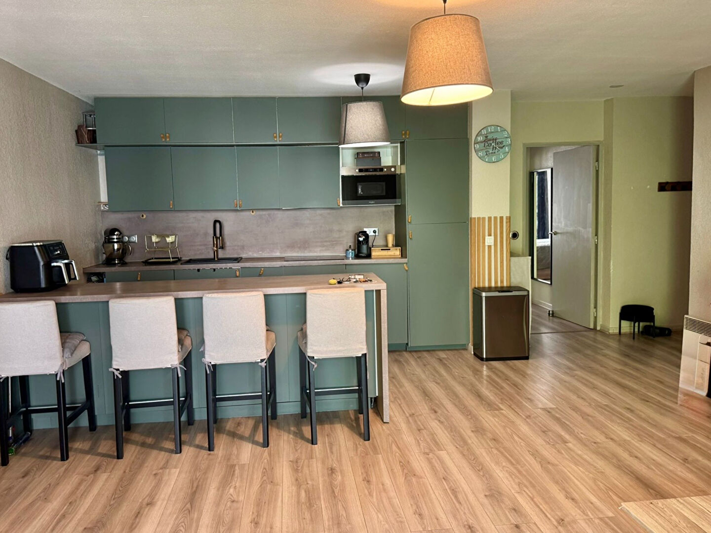 Photo Appartement 3 pièces avec terrasse image 1/6