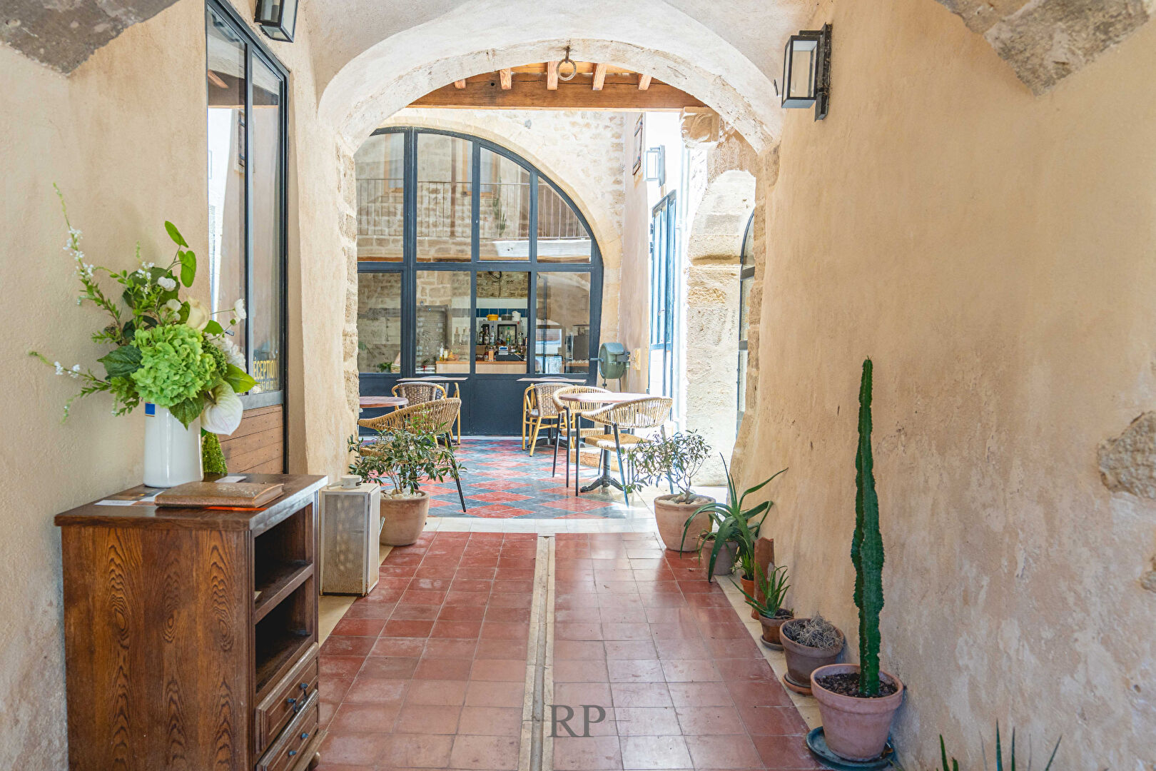 Photo MAISON D'HÔTES AVEC RESTAURANT ET SPA AU COEUR DU LUBERON image 3/6