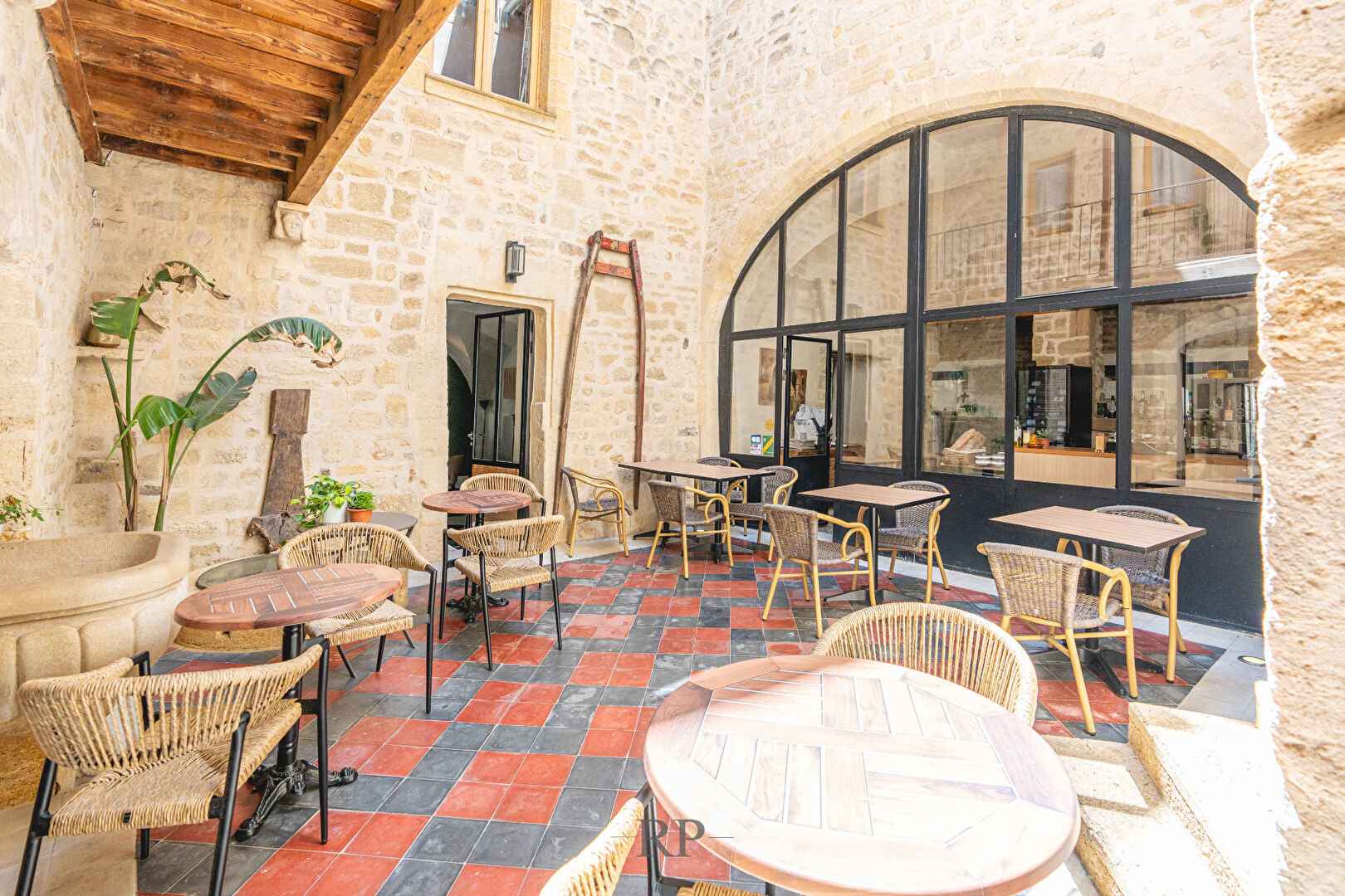 Photo MAISON D'HÔTES AVEC RESTAURANT ET SPA AU COEUR DU LUBERON image 4/6