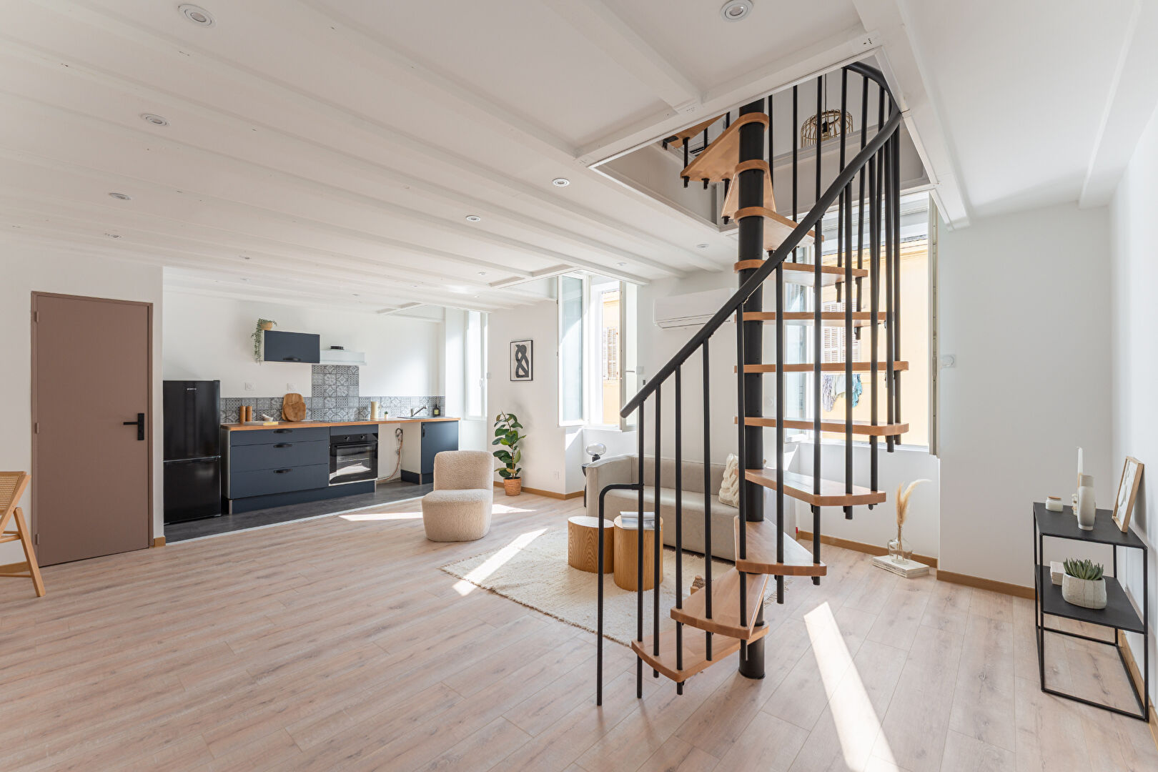 Photo Appartement 2 pièces 70 m2 - Coeur Joliette / Marseille 2 image 3/6