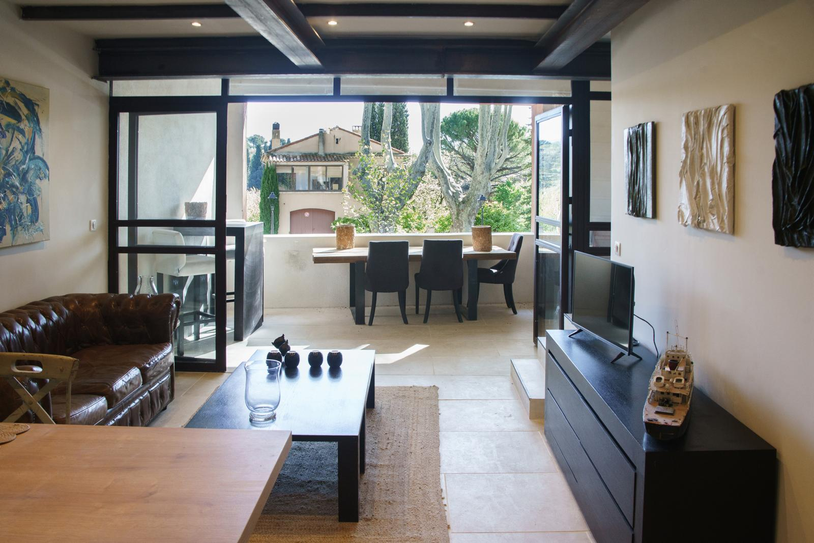 Loft rénové Centre de Cucuron