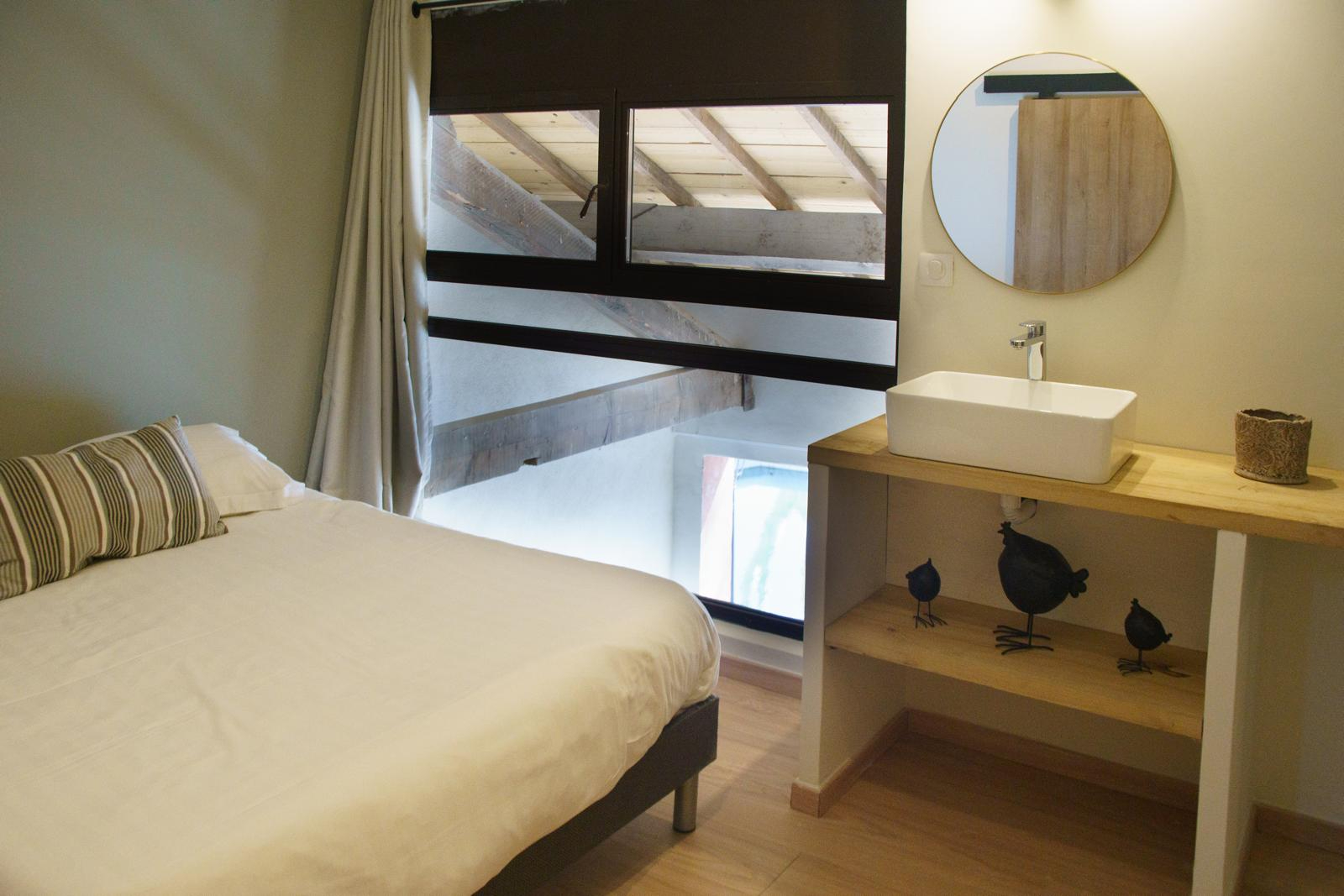 Photo Loft rénové Centre de Cucuron image 5/6