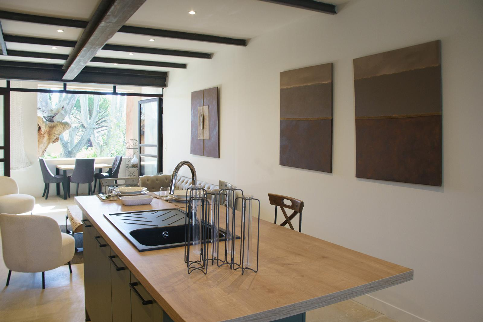 Loft 2 rénové Centre de Cucuron