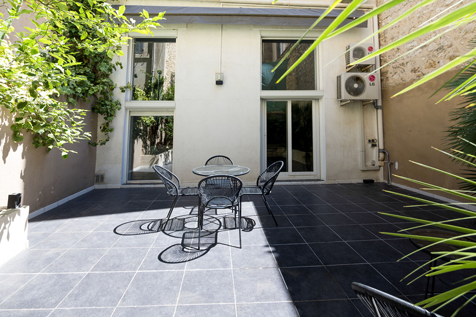 Photo Appartement 3 pièces 90 m2 - Vauban / Marseille 13006 image 2/6