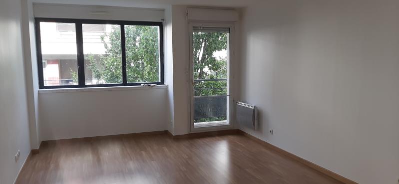 Photo Appartement T3 LA PLAINE ST DENIS - 3 pièce(s) - 64.75 m2 image 1/6