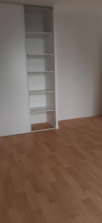 Photo Appartement T3 LA PLAINE ST DENIS - 3 pièce(s) - 64.75 m2 image 6/6