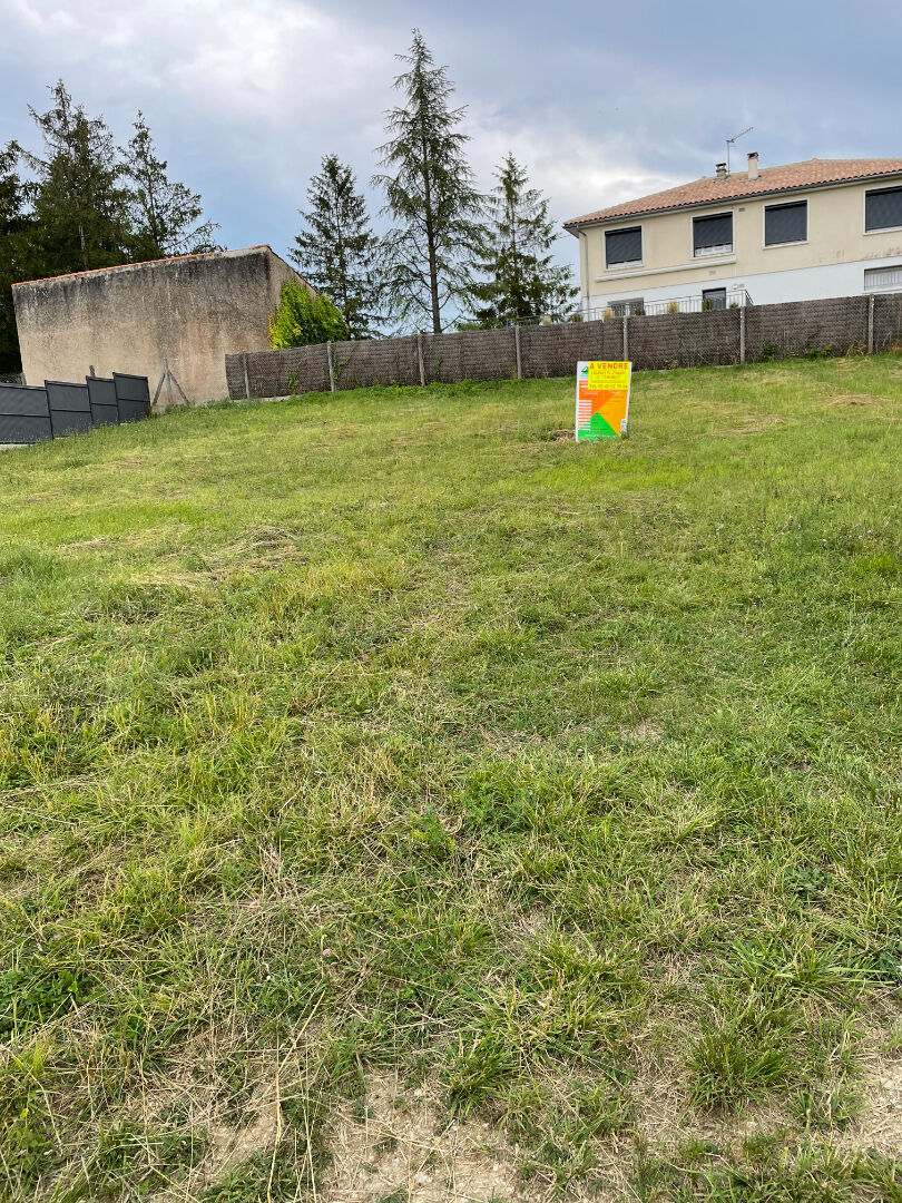 Photo Terrain à vendre à FLEAC - Référence 315 image 3/3