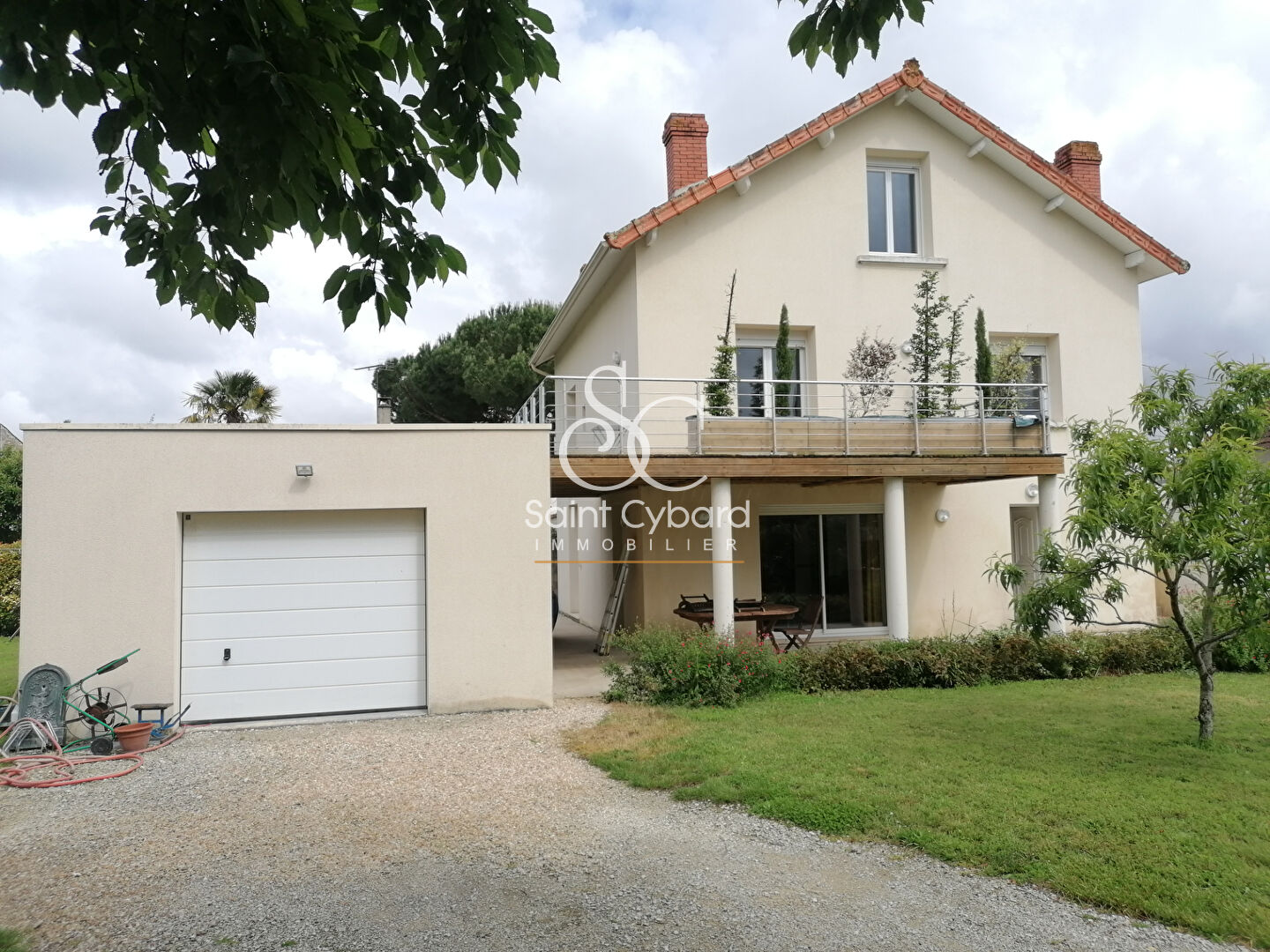 Agence immobilière de SAINT CYBARD IMMOBILIER Angouleme - SAINT CYBARD IMMOBILIER