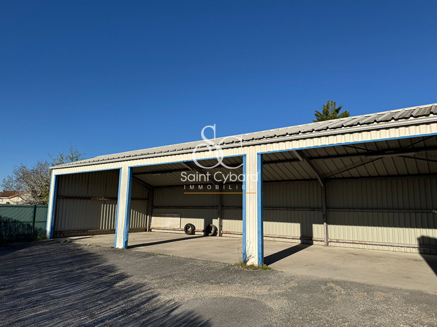 Photo Local commercial Saint Yrieix Sur Charente image 4/6