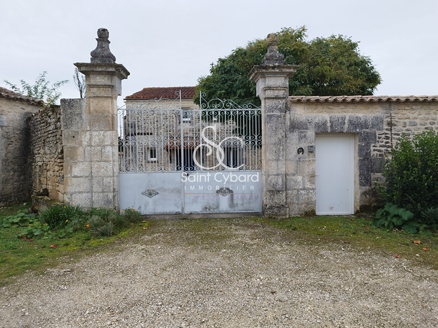 Photo Maison 5 pièce(s) 135 m2 environ  - Ouest Angoulême image 1/6