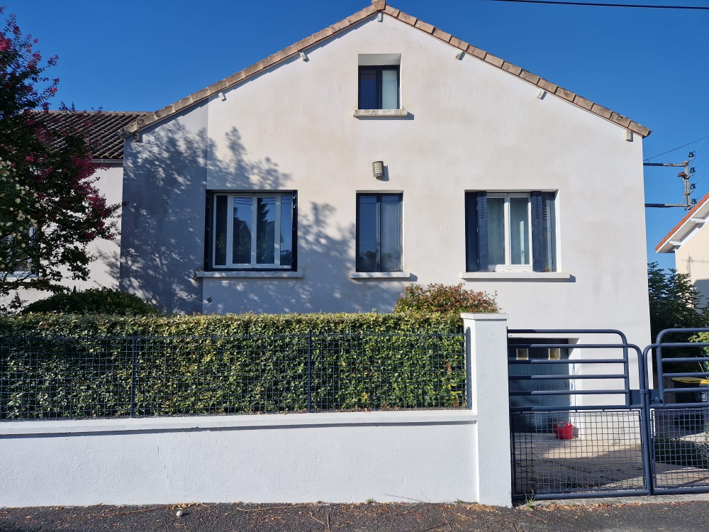 Agence immobilière de SAINT CYBARD IMMOBILIER Angouleme - SAINT CYBARD IMMOBILIER