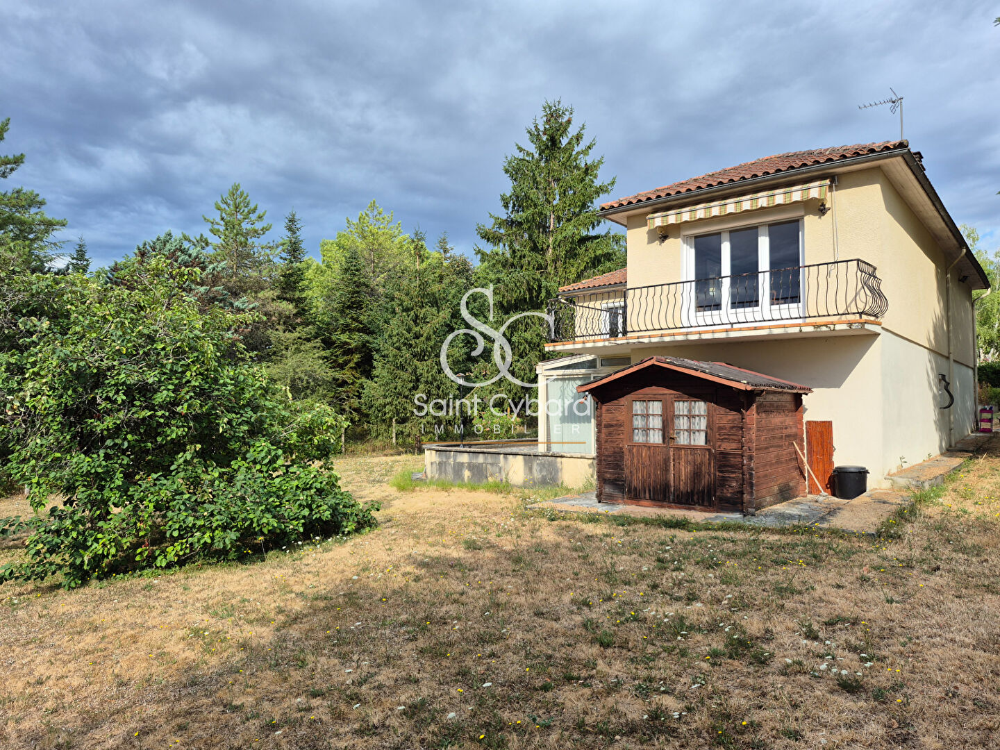 St Amant De Boixe - Maison 4 chambres 144 m2  environ