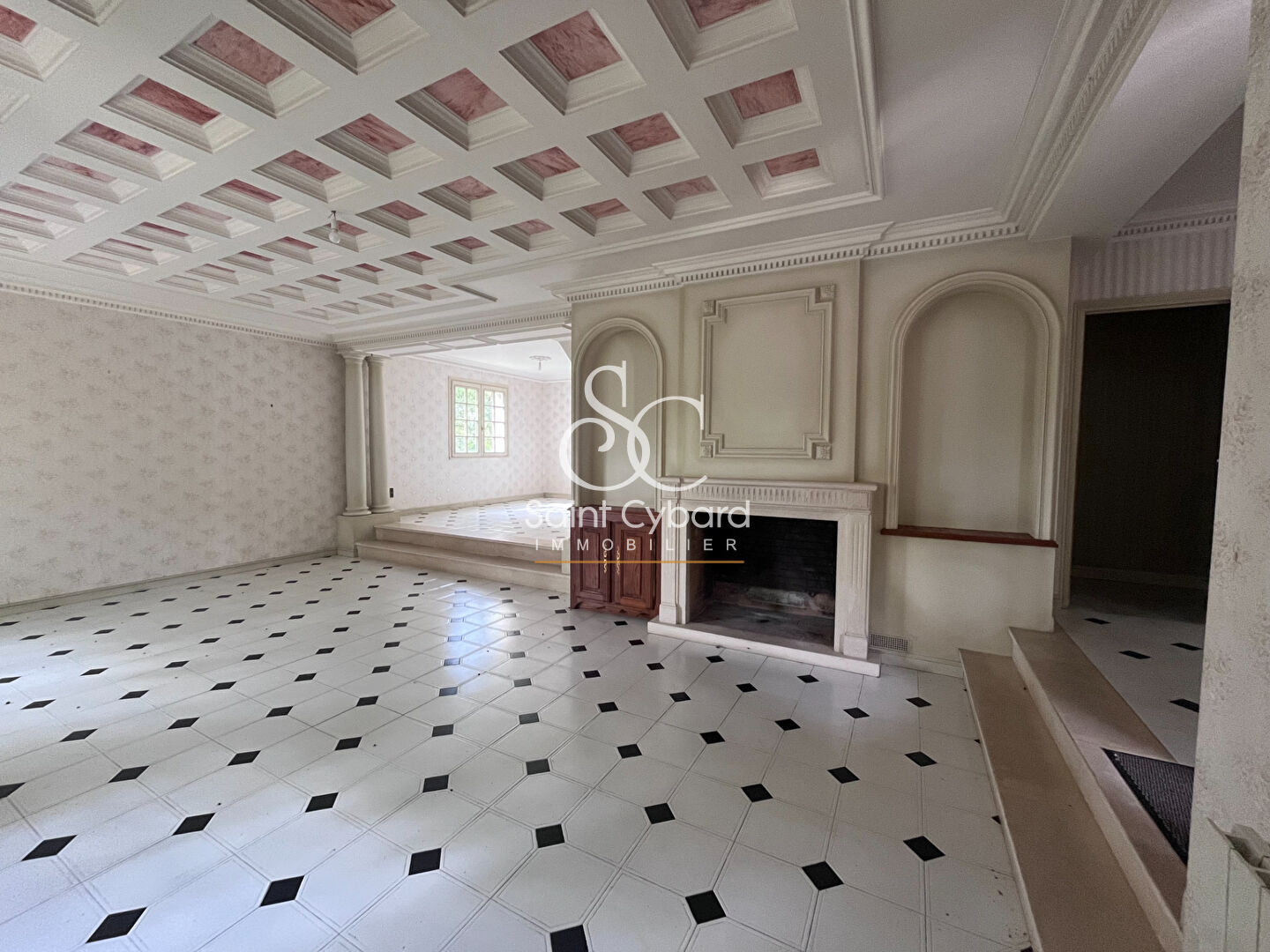 Maison spacieuse à vendre à Puymoyen - 4 chambres et grand jardin !