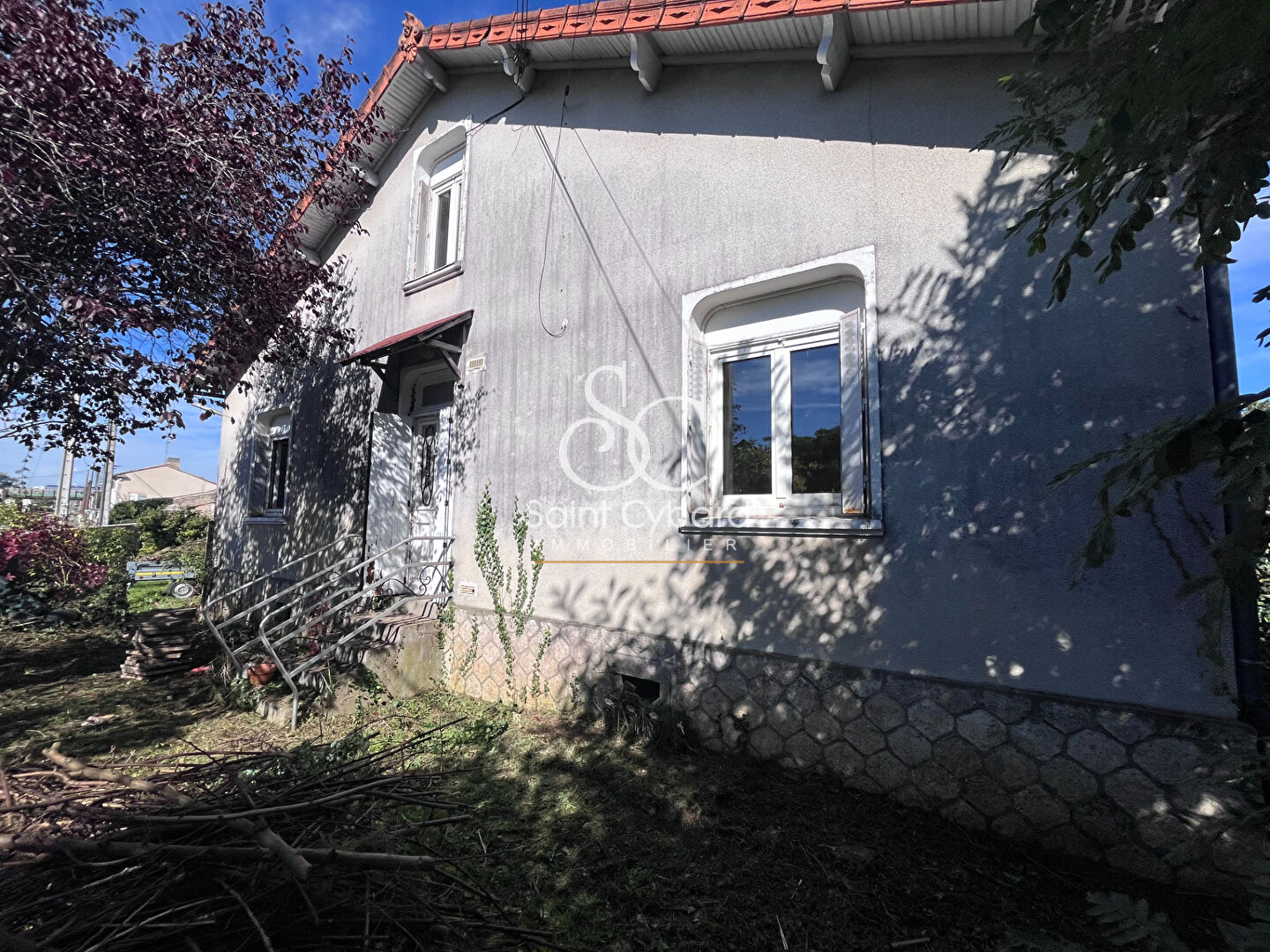 Maison à vendre à Saint Yrieix sur Charente - 5 pièces, 2 chambres