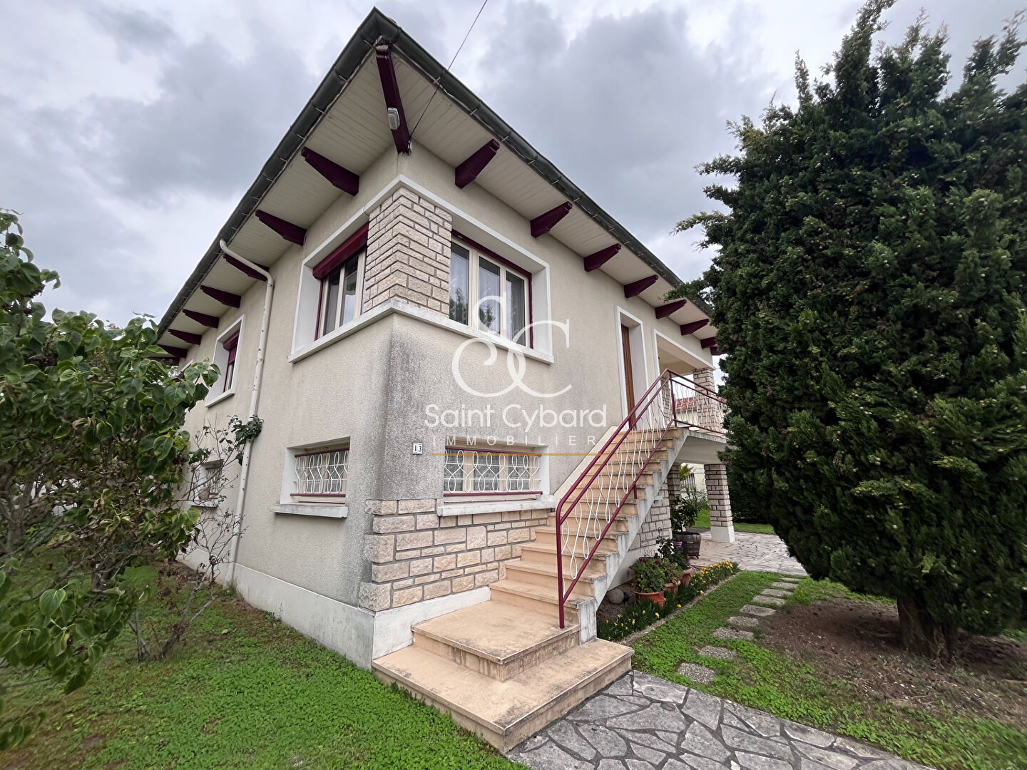 Agence immobilière de SAINT CYBARD IMMOBILIER Angouleme - SAINT CYBARD IMMOBILIER