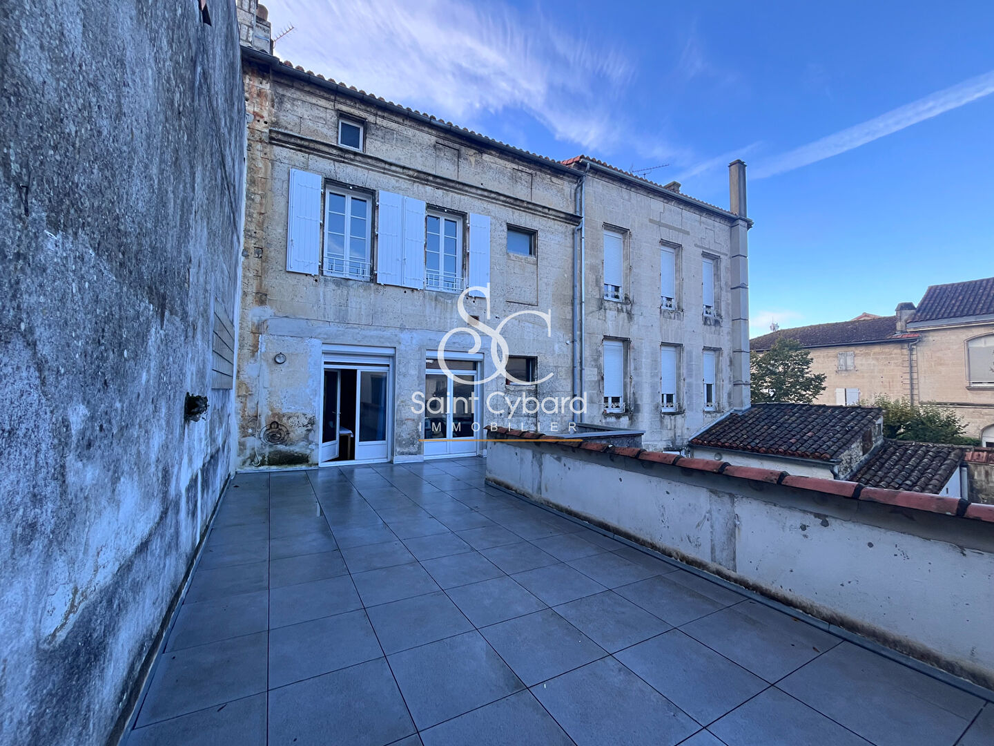 Photo Immeuble de rapport Angouleme image 2/6