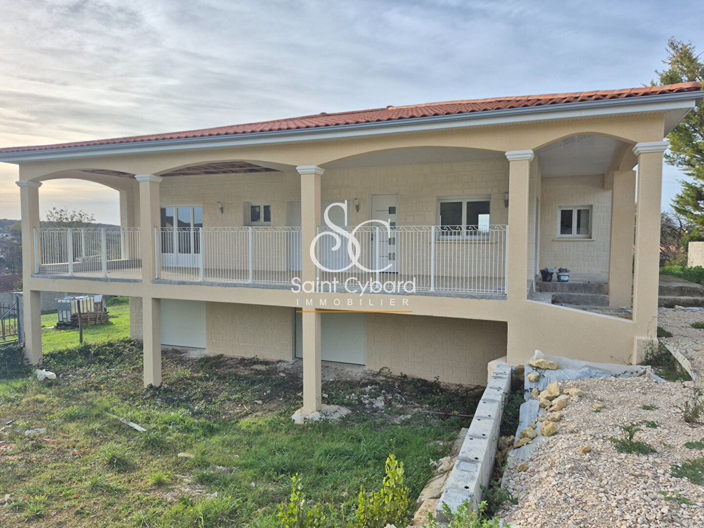 Photo Maison plain-pied Saint Michel - 3 chambres image 1/6